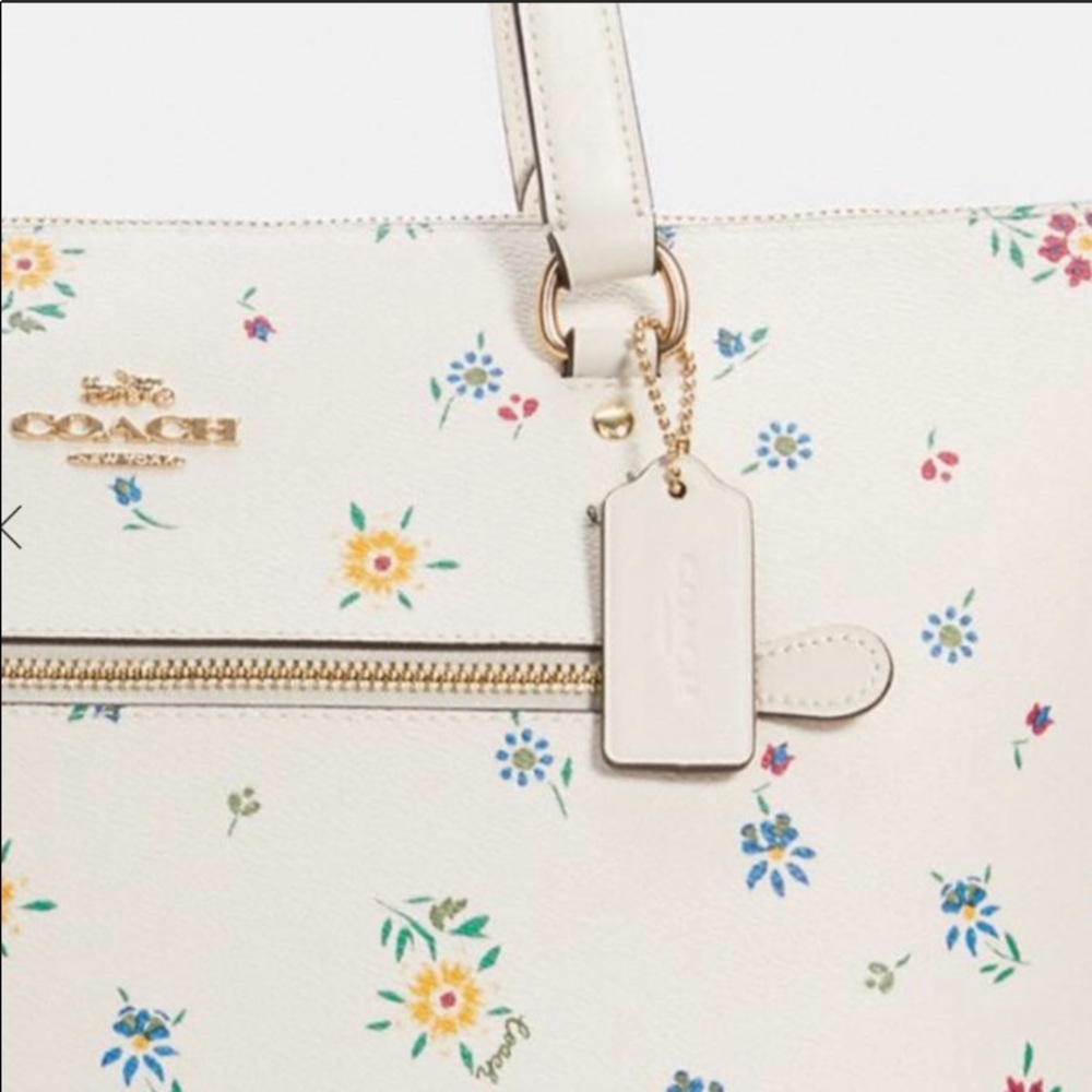 COACH Gallery Tote with matching Mirror Bag Charm - Picture 6 of 16